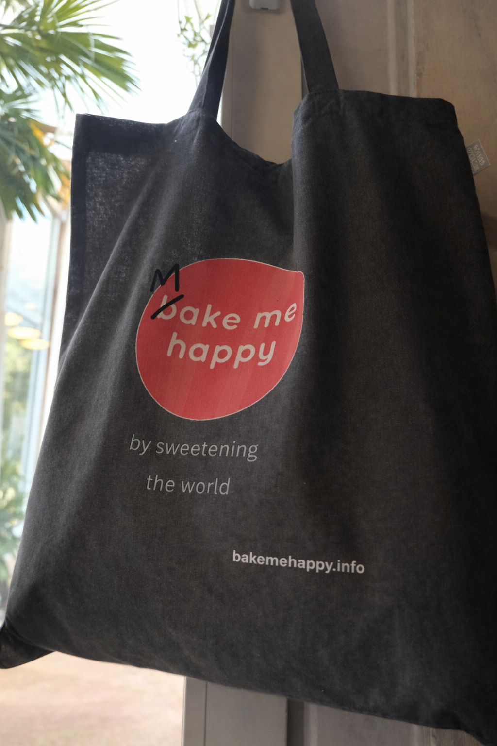 b(m)ake me happy - Spread sweet kindness bag